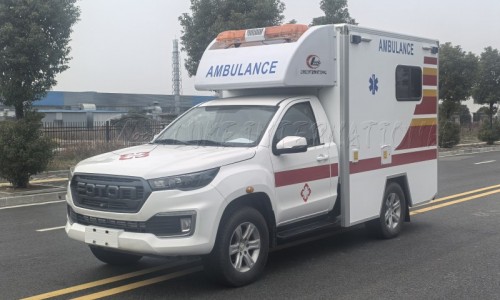 福田四驱皮卡救护车