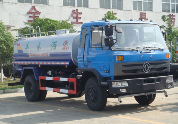 东风153型15立方洒水车