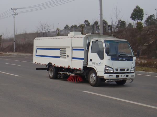 庆铃五十铃洗扫车（国五）